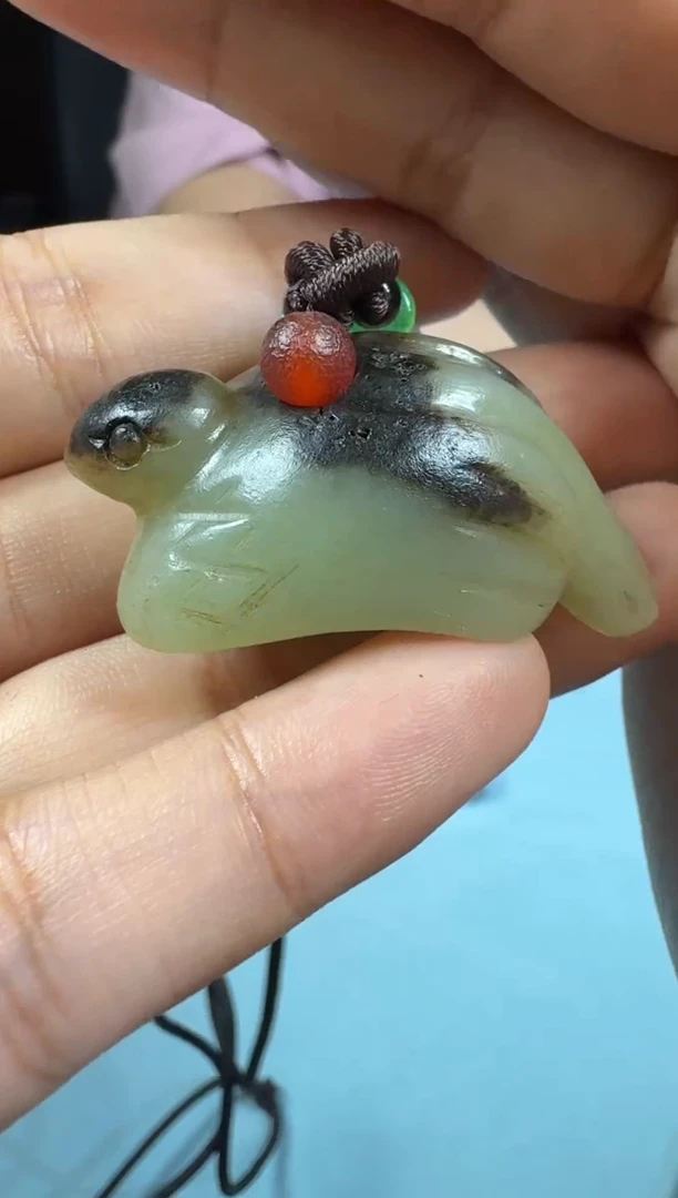 和田玉未镶嵌颈饰1