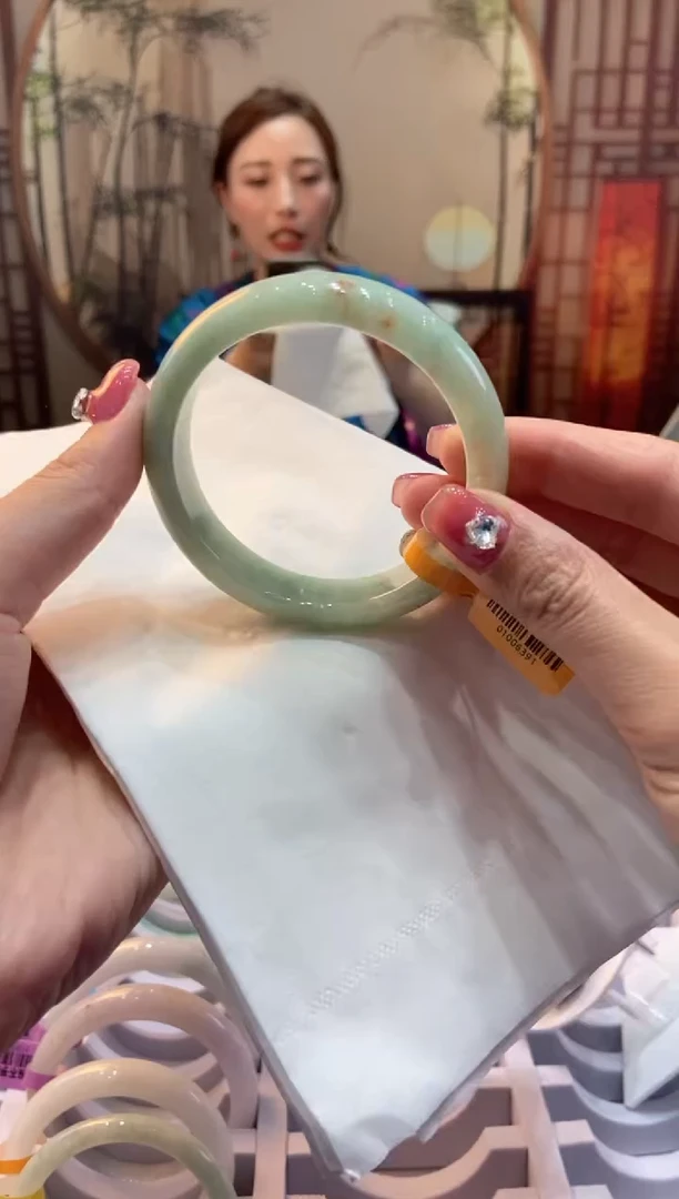 【闪购商品】翡翠手镯未镶嵌00006363