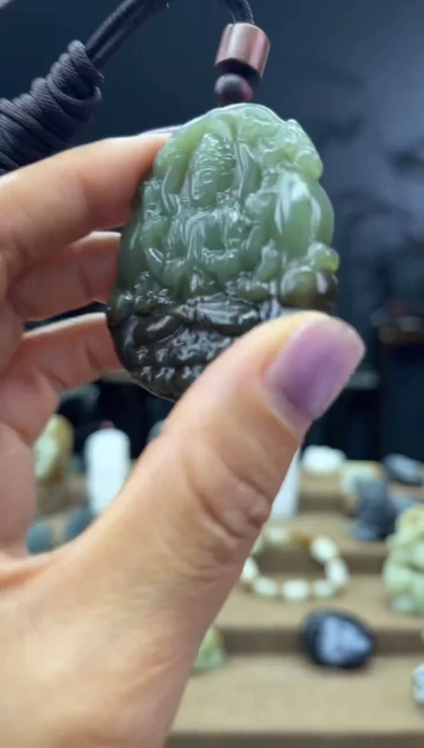 颈饰未镶嵌和田玉1