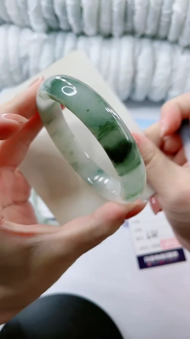 【闪购商品】石英质玉手镯未镶嵌多样性发货L21