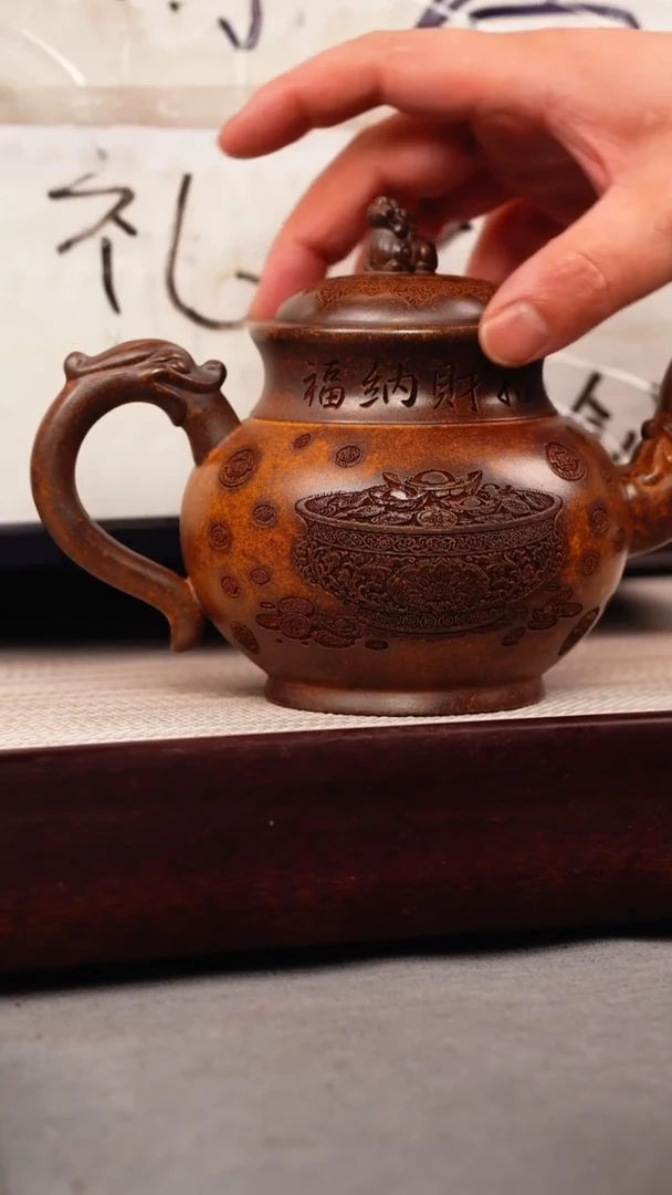茶壶紫砂龙骨金砂 宫灯 麒麟