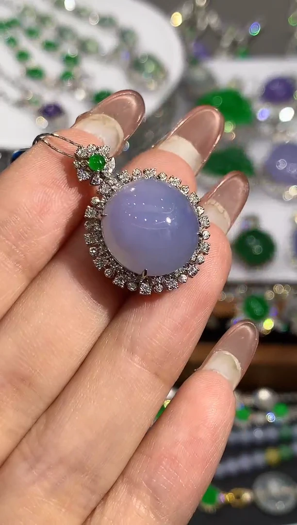 吊坠(不含链)18K金镶嵌翡翠L2162多样性发其一