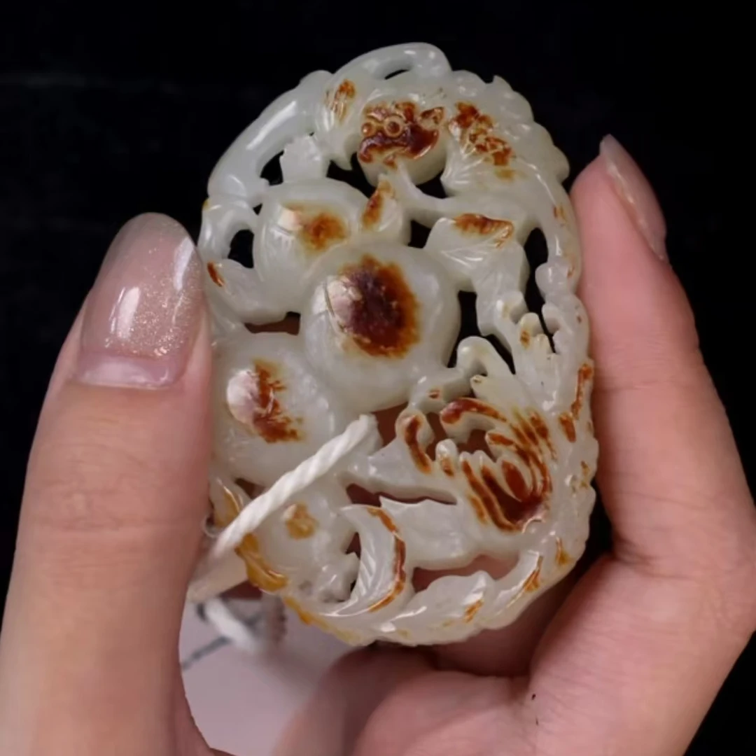 清代和田玉三多牌