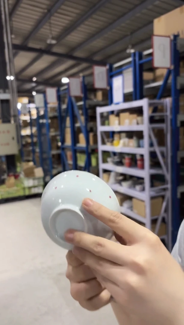 陶水玉　四方割鉢（中）（赤）