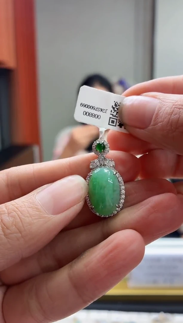 颈饰银S925镶嵌翡翠111111111