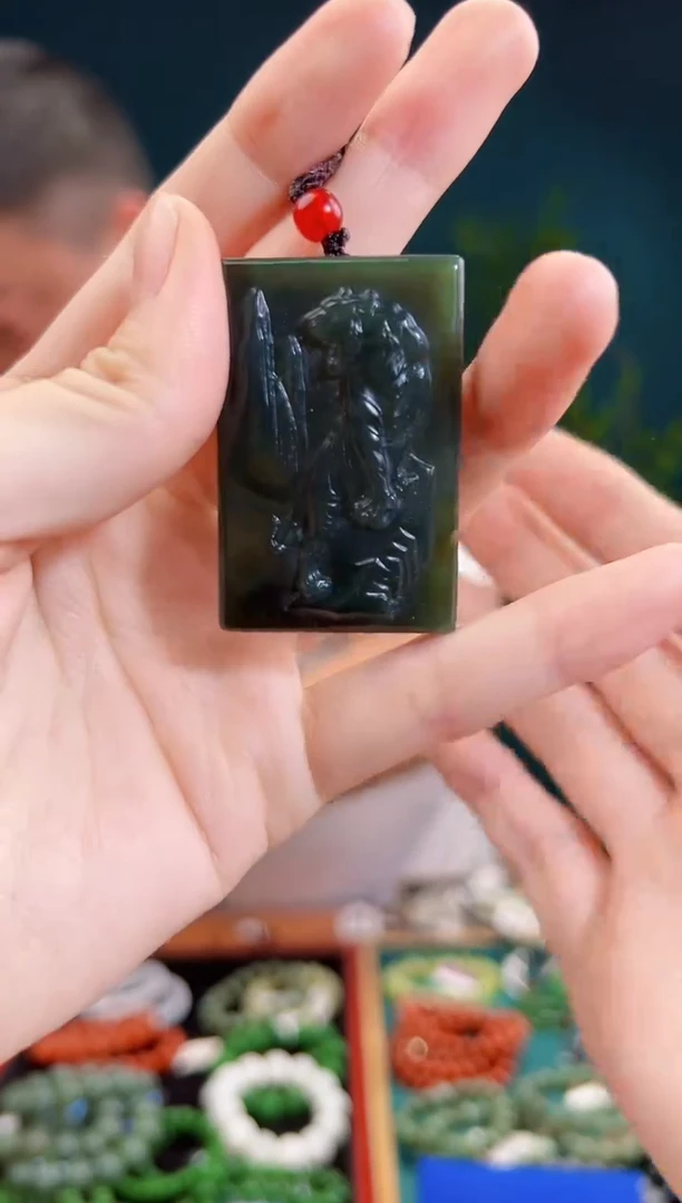 颈饰未镶嵌和田玉一物一证 拍一单发一个