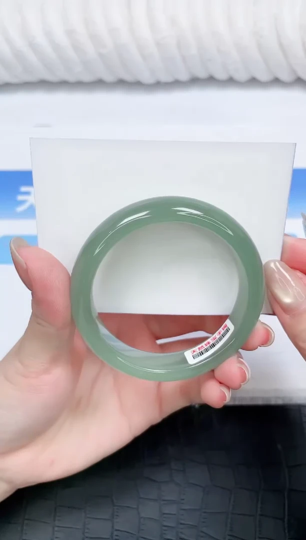 石英质玉手镯未镶嵌32-54