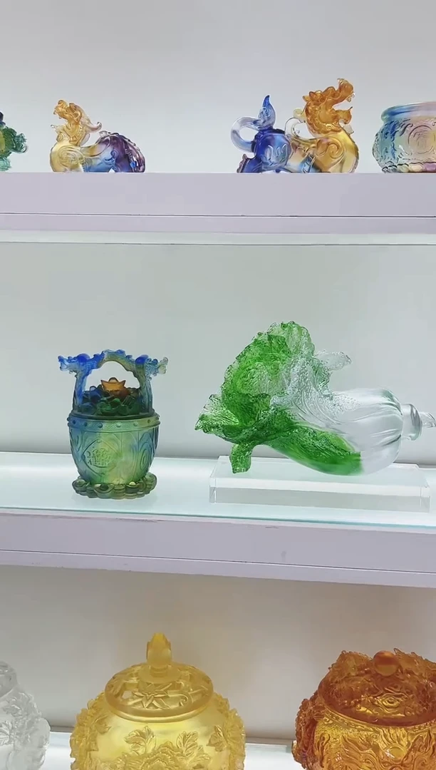 手工艺品琉璃紫*古法琉璃白菜加底座和一桶金