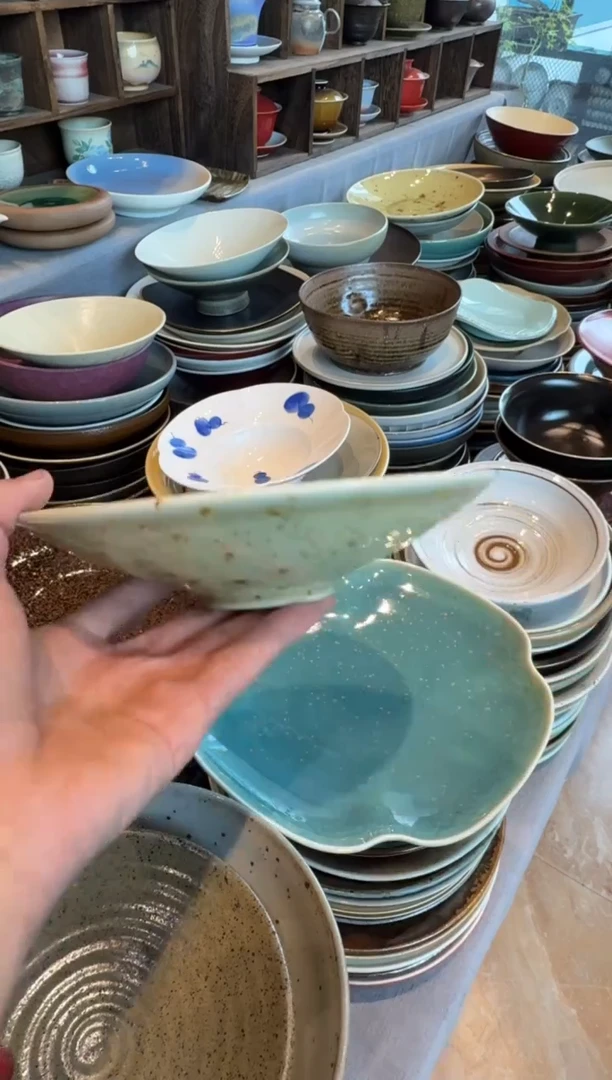 瓷8 寸枣花斗笠盘