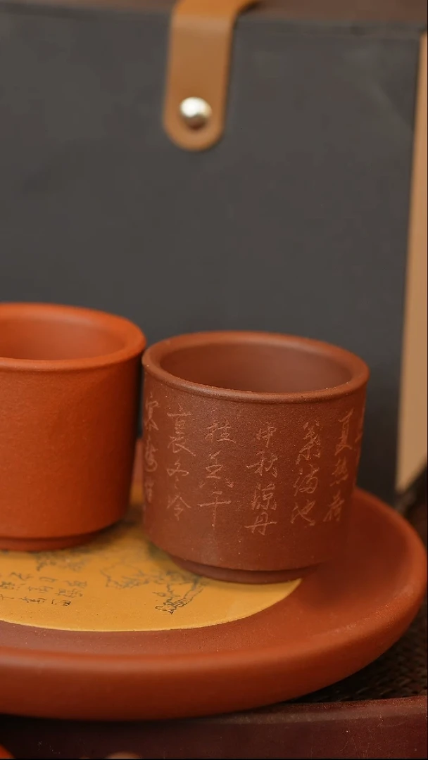 茶壶紫砂盲盒 红泥和紫泥雕刻杯子 一壶承 一壶