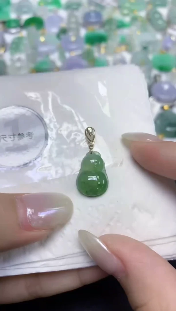 颈饰未镶嵌翡翠天然缅甸翡翠A货百元以上9元证书费自理