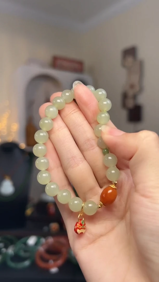 颈饰未镶嵌和田玉手串