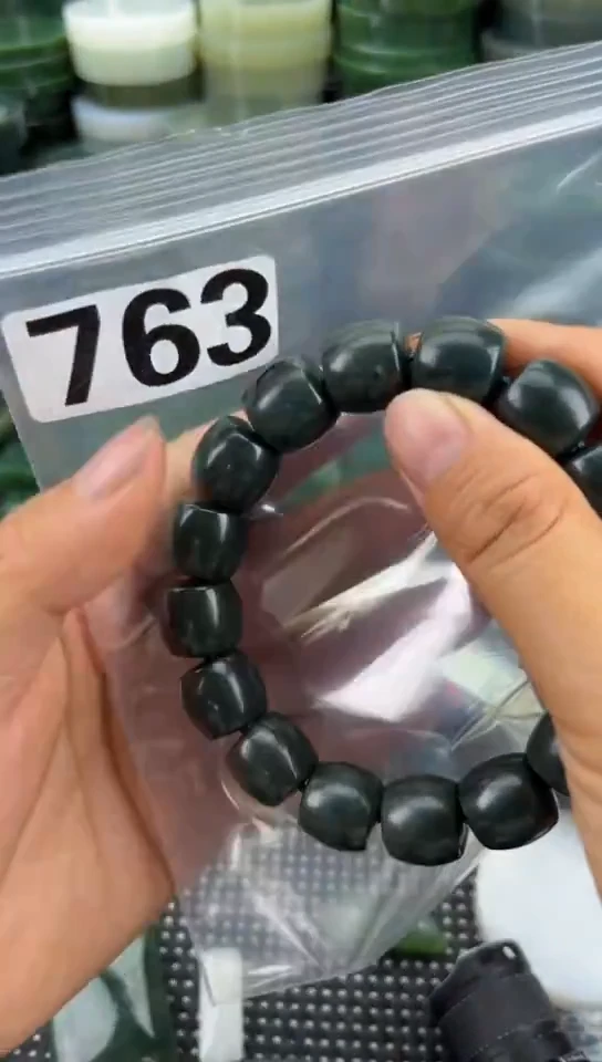 和田玉未镶嵌珠宝半成品手串