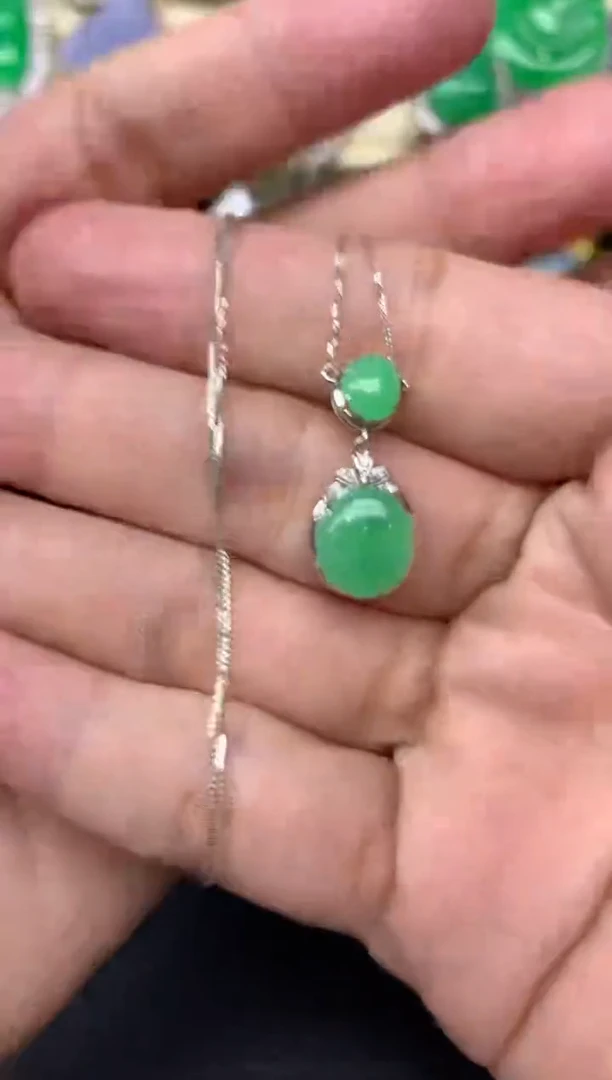 翡翠18K金镶嵌颈饰200-雪姐翡翠天天见