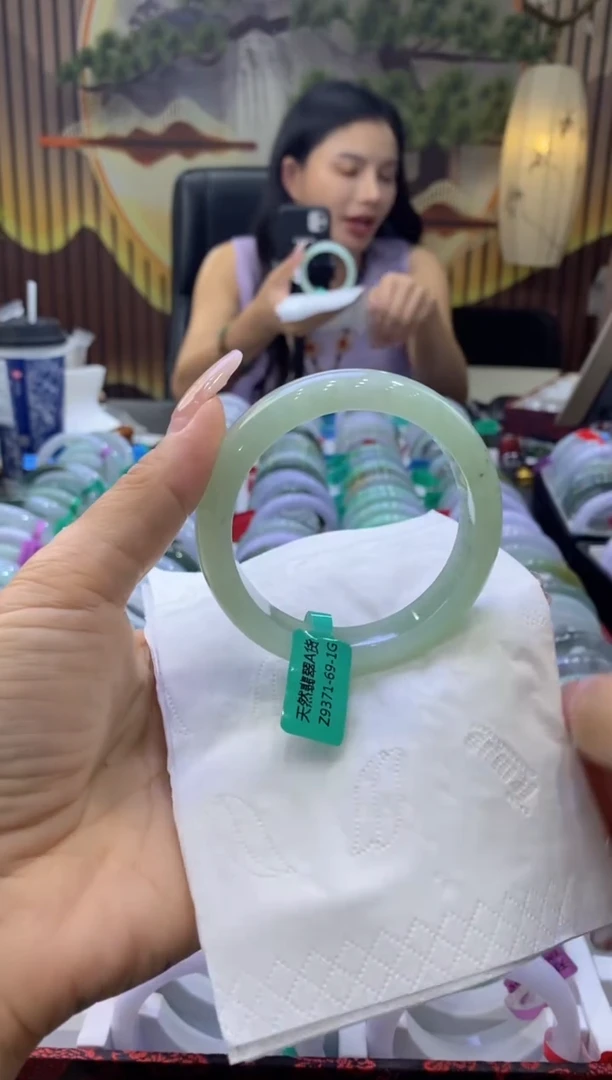 翡翠手镯未镶嵌00009426