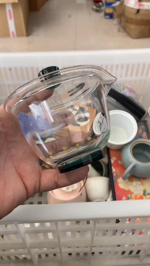 无运费险有瑕疵的摄影的产品有使用过的痕迹有点脏介意勿拍