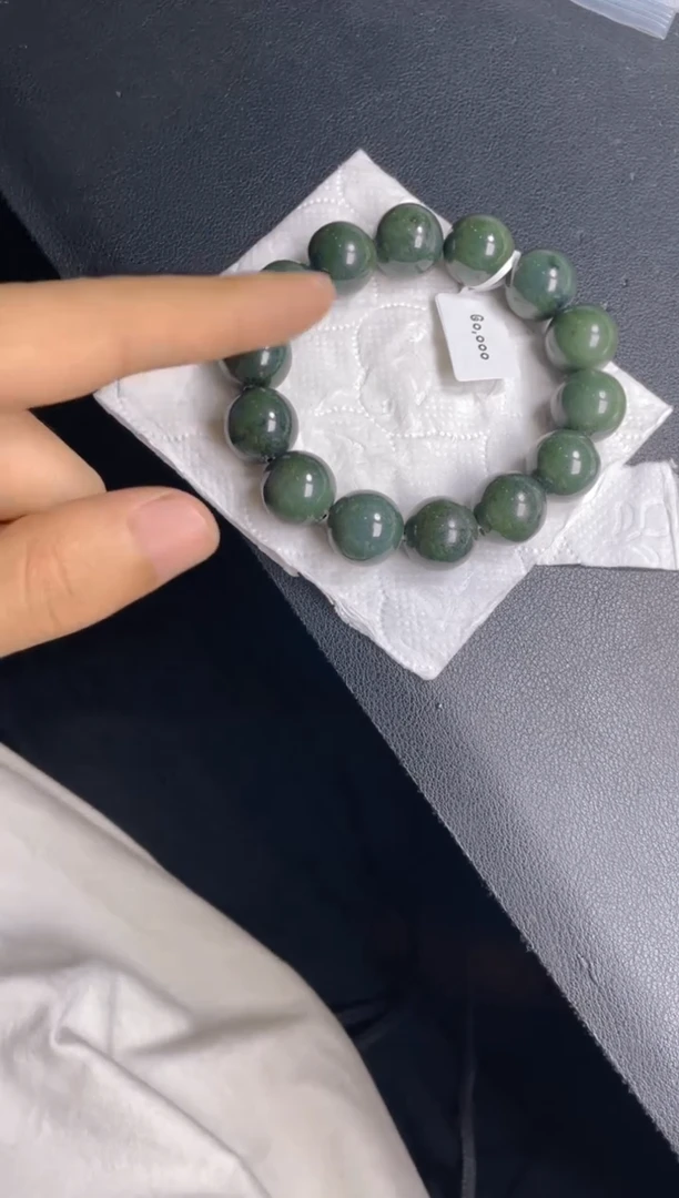 定制翡翠未镶嵌珠串