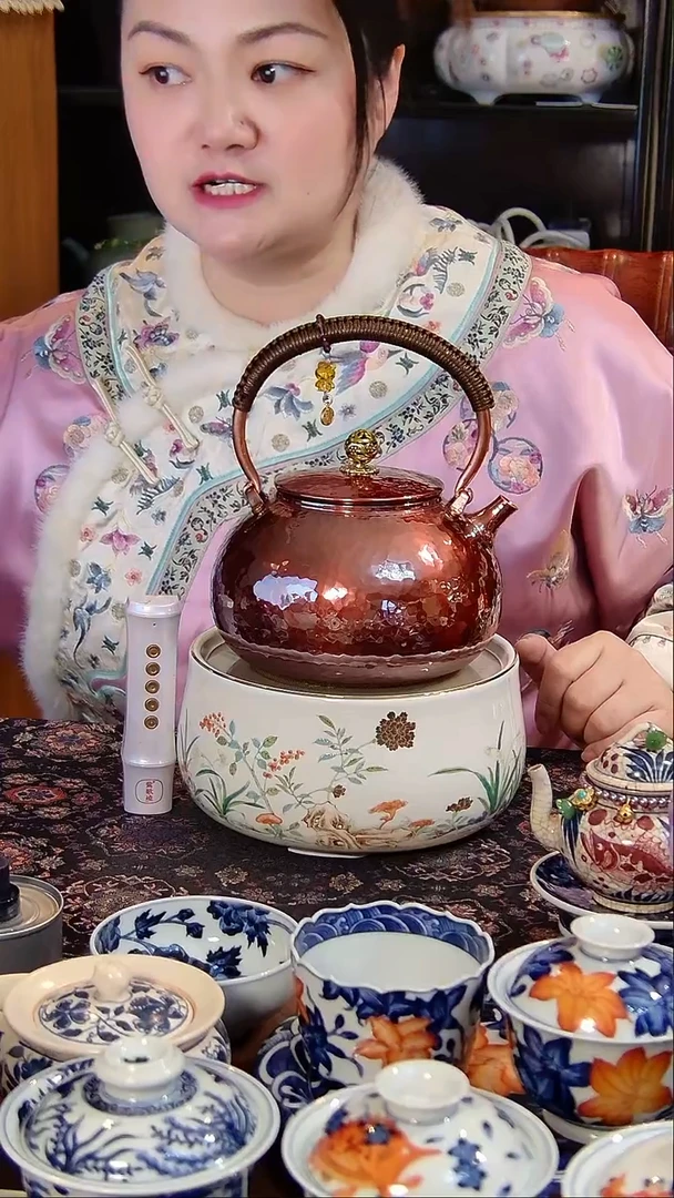 套装。。。。。。。。。。。。。