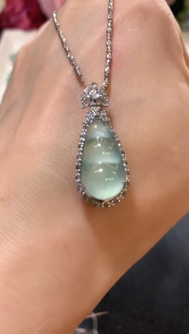 吊坠(不含链)18K金镶嵌翡翠n18