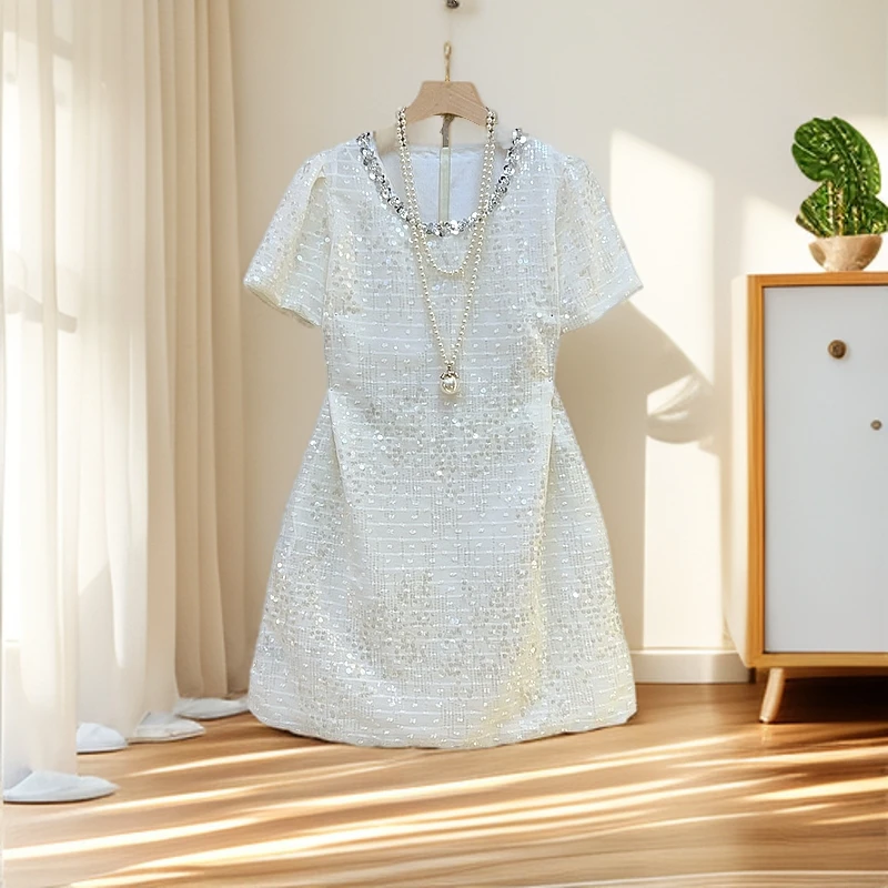 时尚大码女装2025夏季显瘦新款短袖气质洋气亮片大码遮肉连衣裙潮