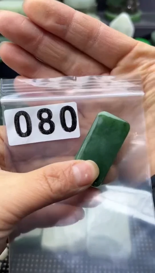 未镶嵌和田玉珠宝半成品牌子