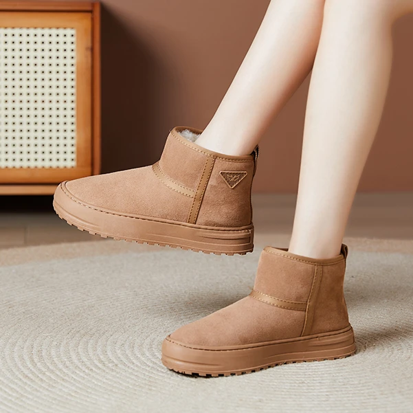 平底羊皮毛一体雪地靴女软底款冬季加绒短筒靴2024新款保暖棉鞋