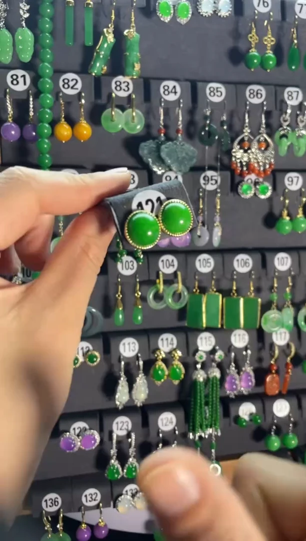 【闪购商品】翡翠颈饰银S925镶嵌121....