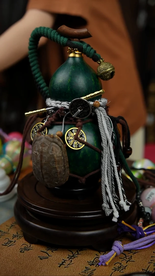 685号750ml左右非遗大漆酒葫芦