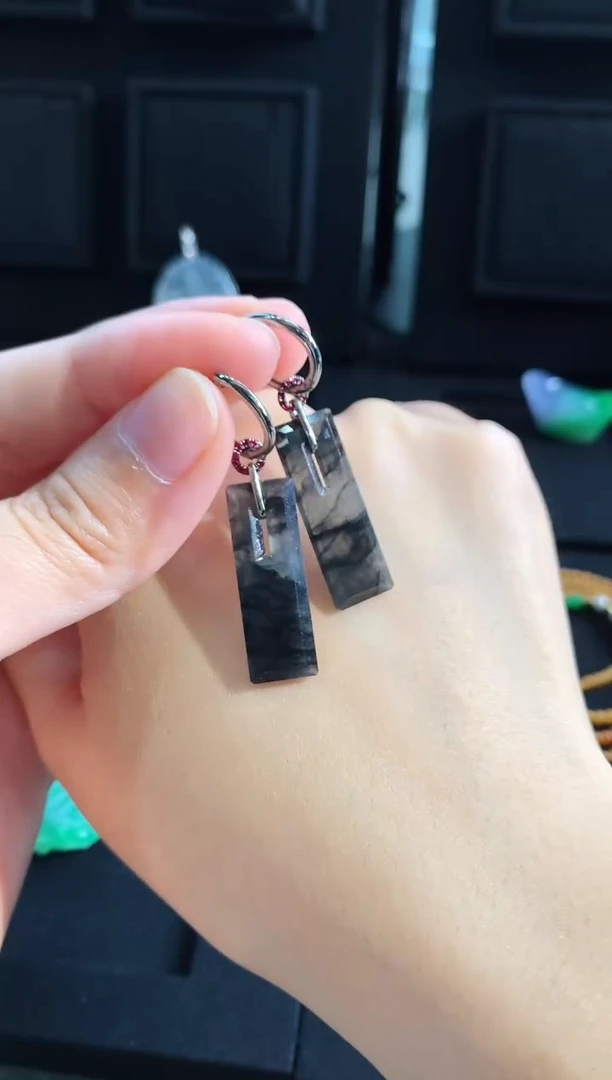 【闪购商品】翡翠耳饰18K金镶嵌耳饰