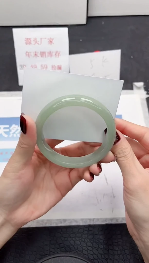 【闪购商品】石英质玉手镯未镶嵌54-60