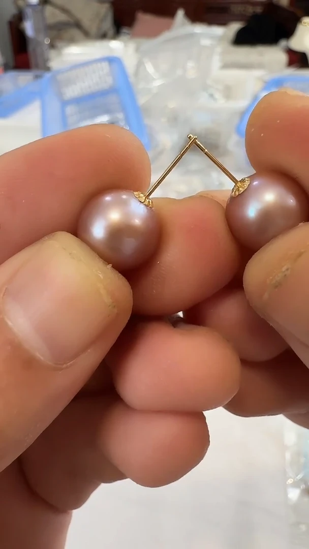 18K金镶嵌耳钉淡水珍珠11mm 紫珠-孤品