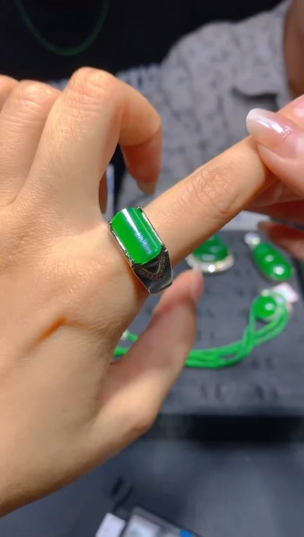 未镶嵌定制翡翠75多样性发货（发其一）