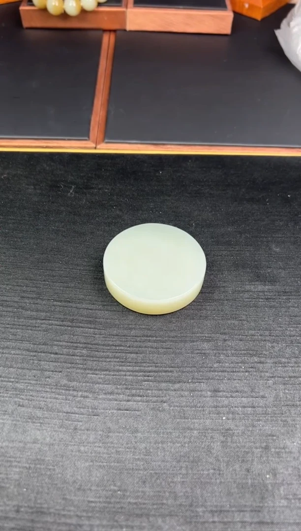 【闪购商品】和田玉镯芯未镶嵌且末微色差近矿