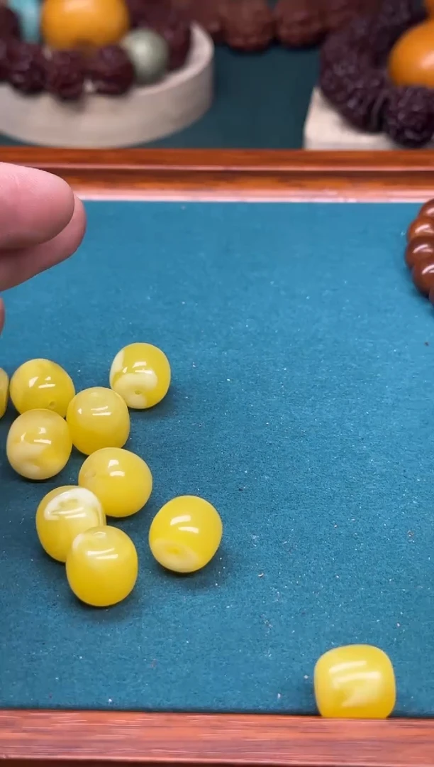 【闪购商品】文玩核桃吊坠mi蜡配饰单颗尺寸14