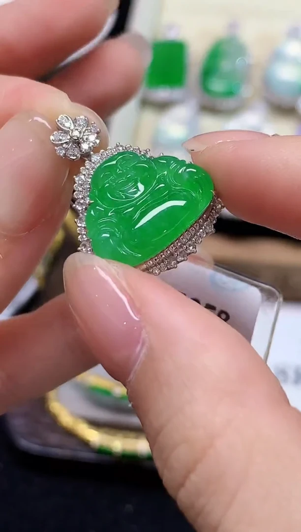 吊坠(不含链)18K金镶嵌翡翠ZJ多样性发其一