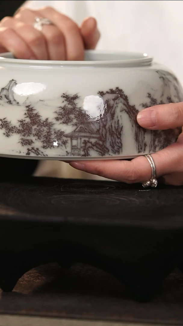 【闪购商品】善见堂 王长根人文釉里红水洗（二级品）