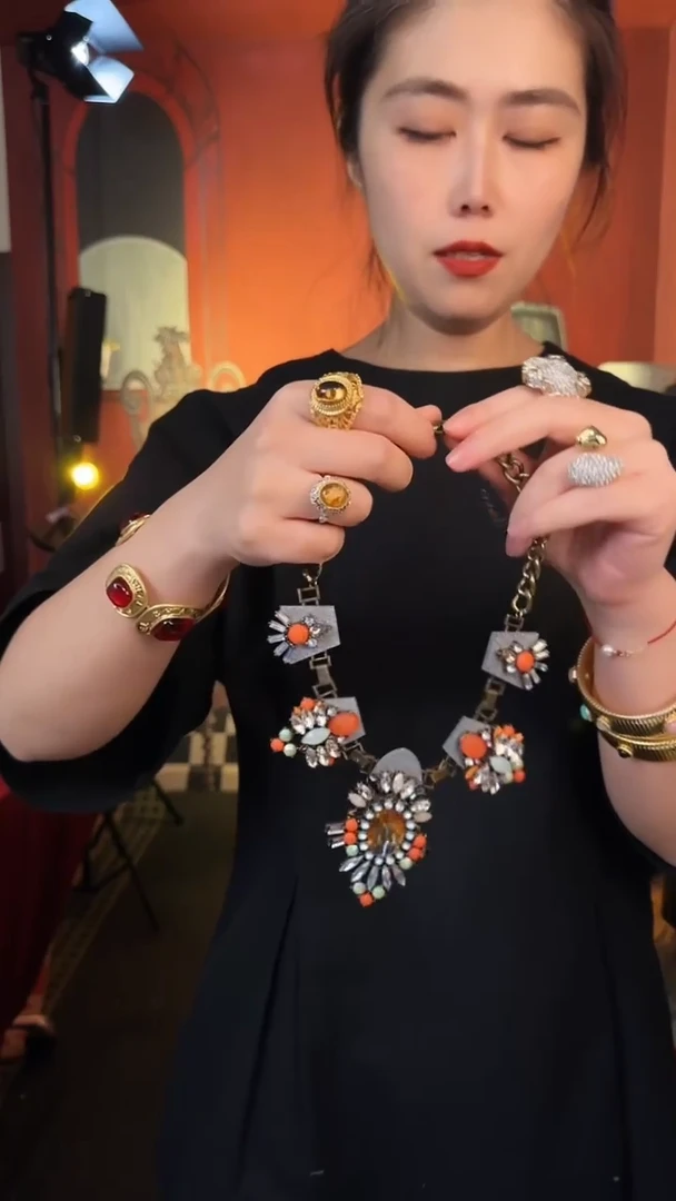 合金无合金无孤品不折腾系列橘灰色镶嵌项链