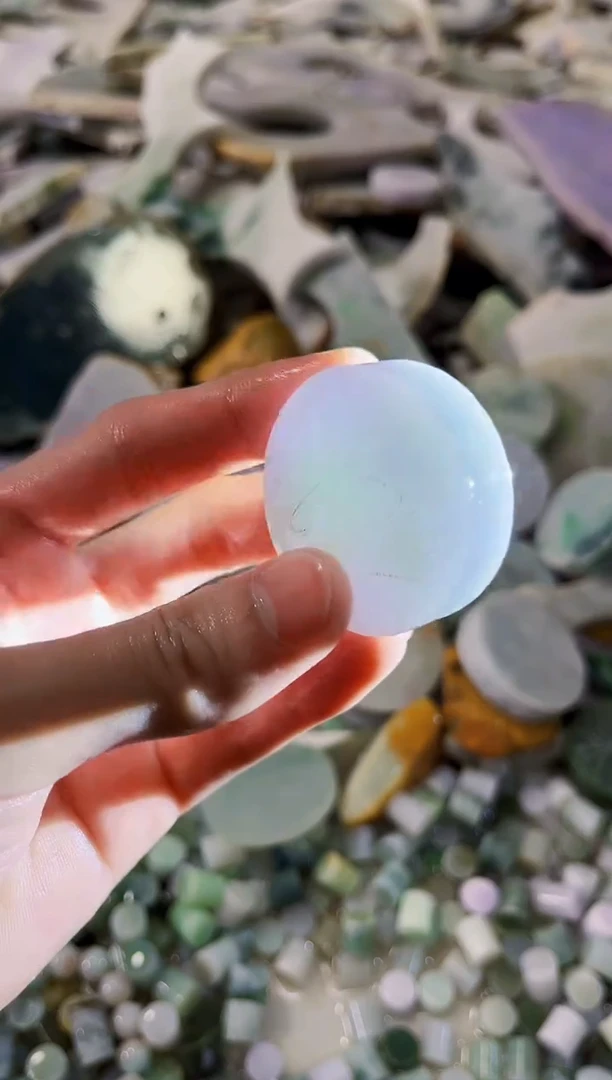 翡翠未镶嵌颈饰A货吴平538