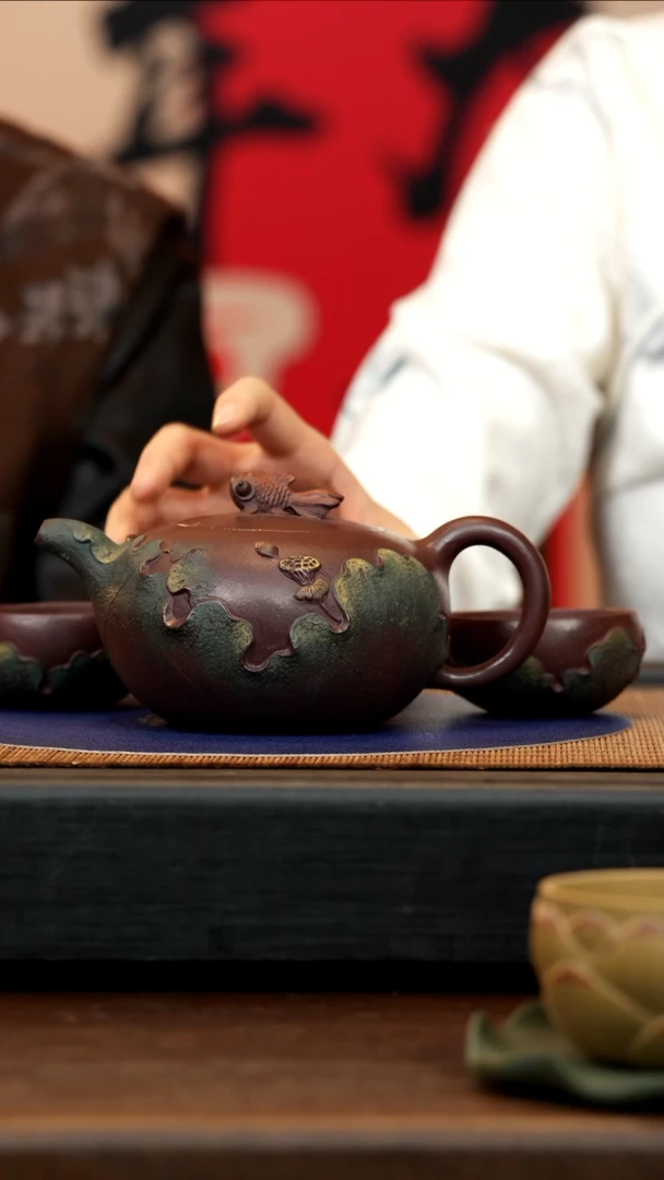 【闪购商品】紫砂茶壶GJF 紫泥 鸿运当头套组 580cc