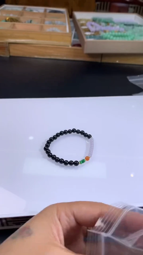 未镶嵌手链翡翠时****好翡翠