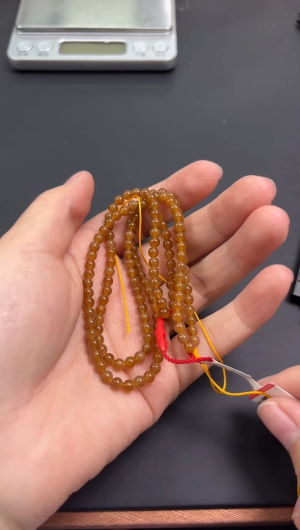 【闪购商品】和田玉项链未镶嵌且末金山微色差卡4长串