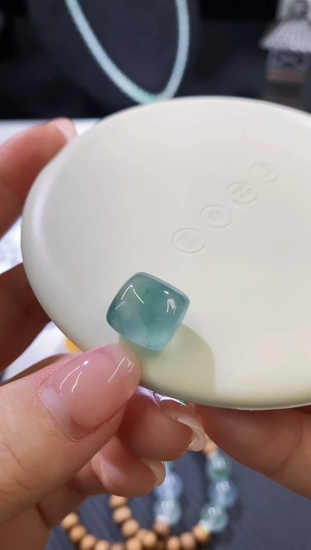 未镶嵌挂件翡翠精品裸石