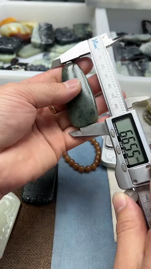 吊坠(不含链)未镶嵌和田玉1