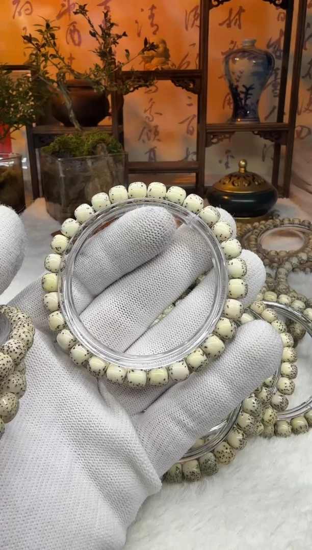 【闪购商品】星月菩提吊坠8x7石玉料河豚福利