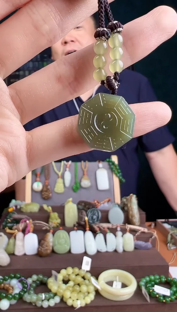 和田玉未镶嵌颈饰多样性发货 拍一单发一个