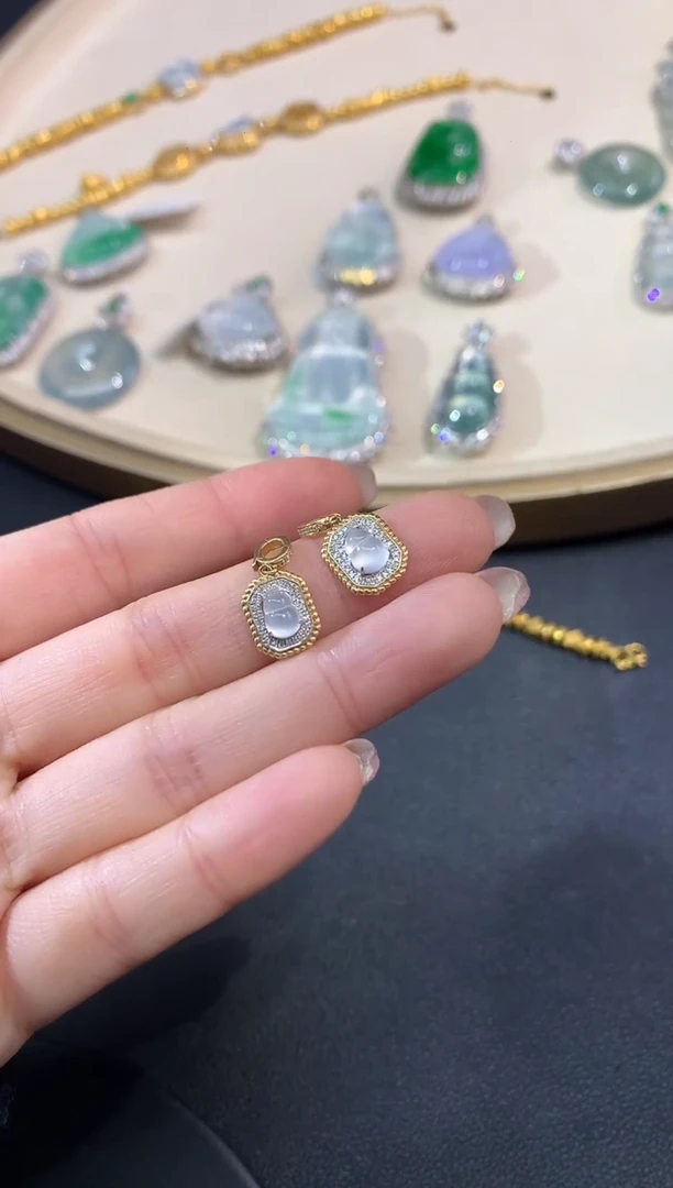 吊坠(不含链)18K金镶嵌翡翠A567|多样性发货一件 |1980