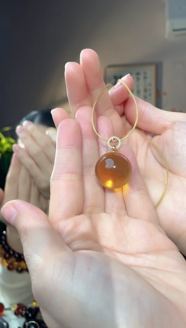 裸石琥珀未镶嵌22+蓝珀