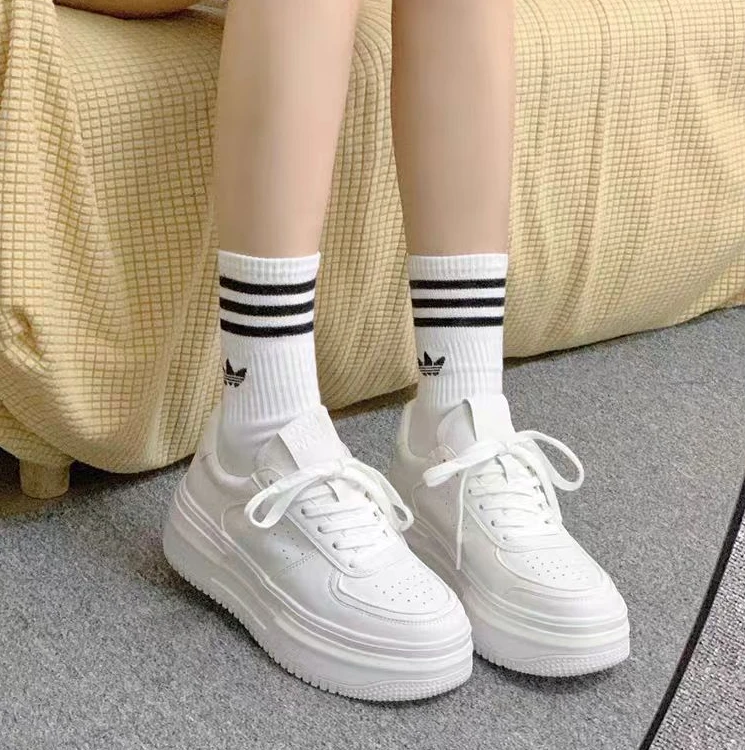 2028-1  新款时尚百搭圆头小白鞋休闲鞋