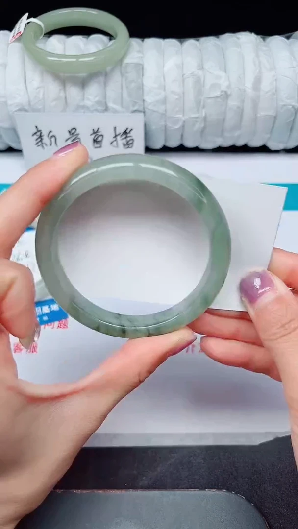 未镶嵌手镯石英质玉67-58/59