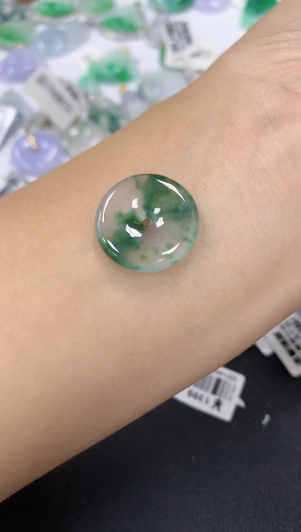 颈饰未镶嵌翡翠a货假一赔三支持复检百元上9元证书费自理